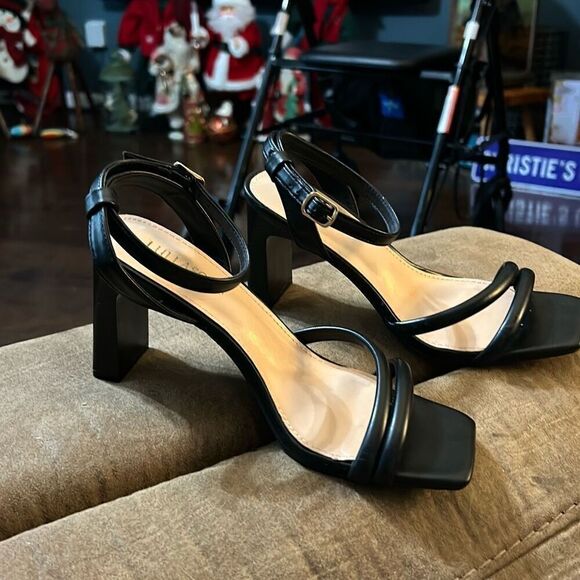 Lullasong Womens Open Toe Strappy Chunky Heeled Sexy Dress Party Shoes - Picture 3 of 10